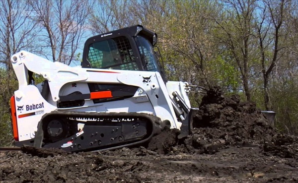 погрузчик Bobcat T870.